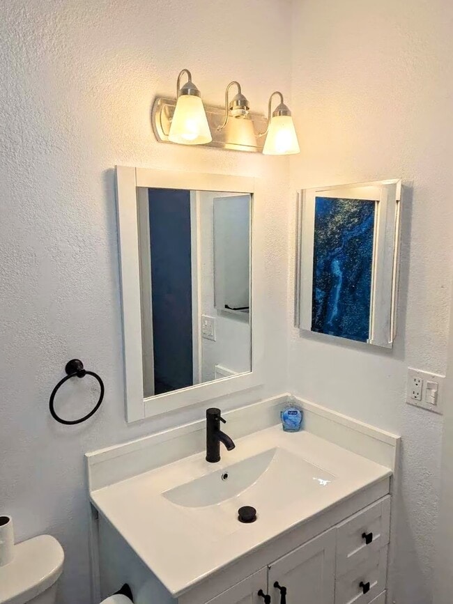 Photo - 28 Alcira Ct