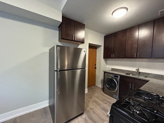 Photo - 1128 Maple Ave