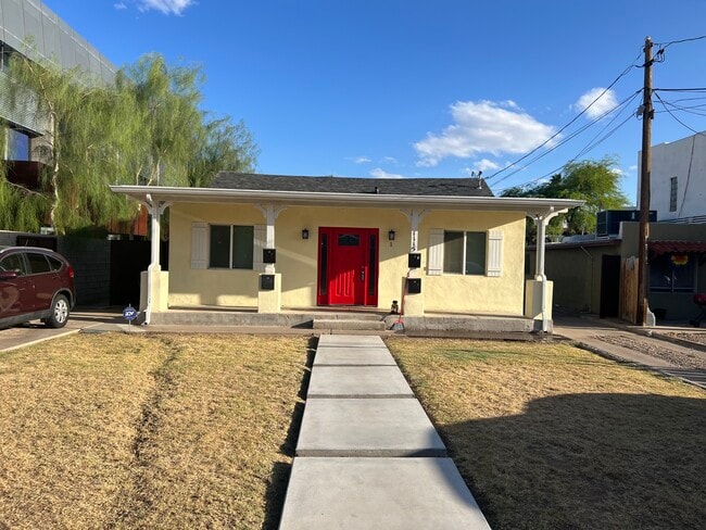 Photo - 1115 E Whitton Ave Unidad House
