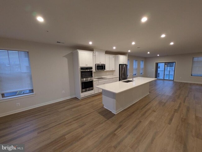 Photo - 610 Percy Pl