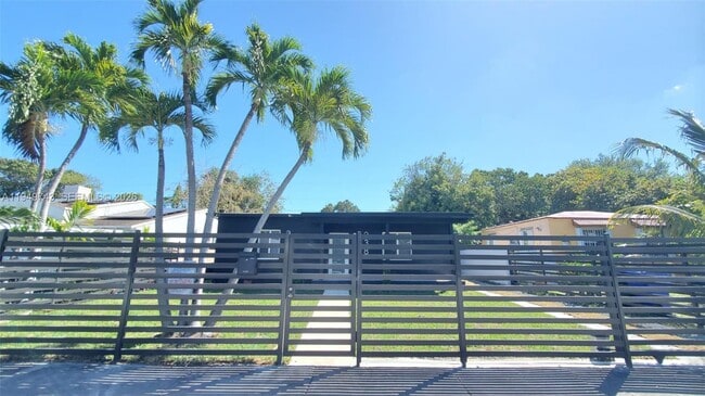 Photo - 238 NW 45th St