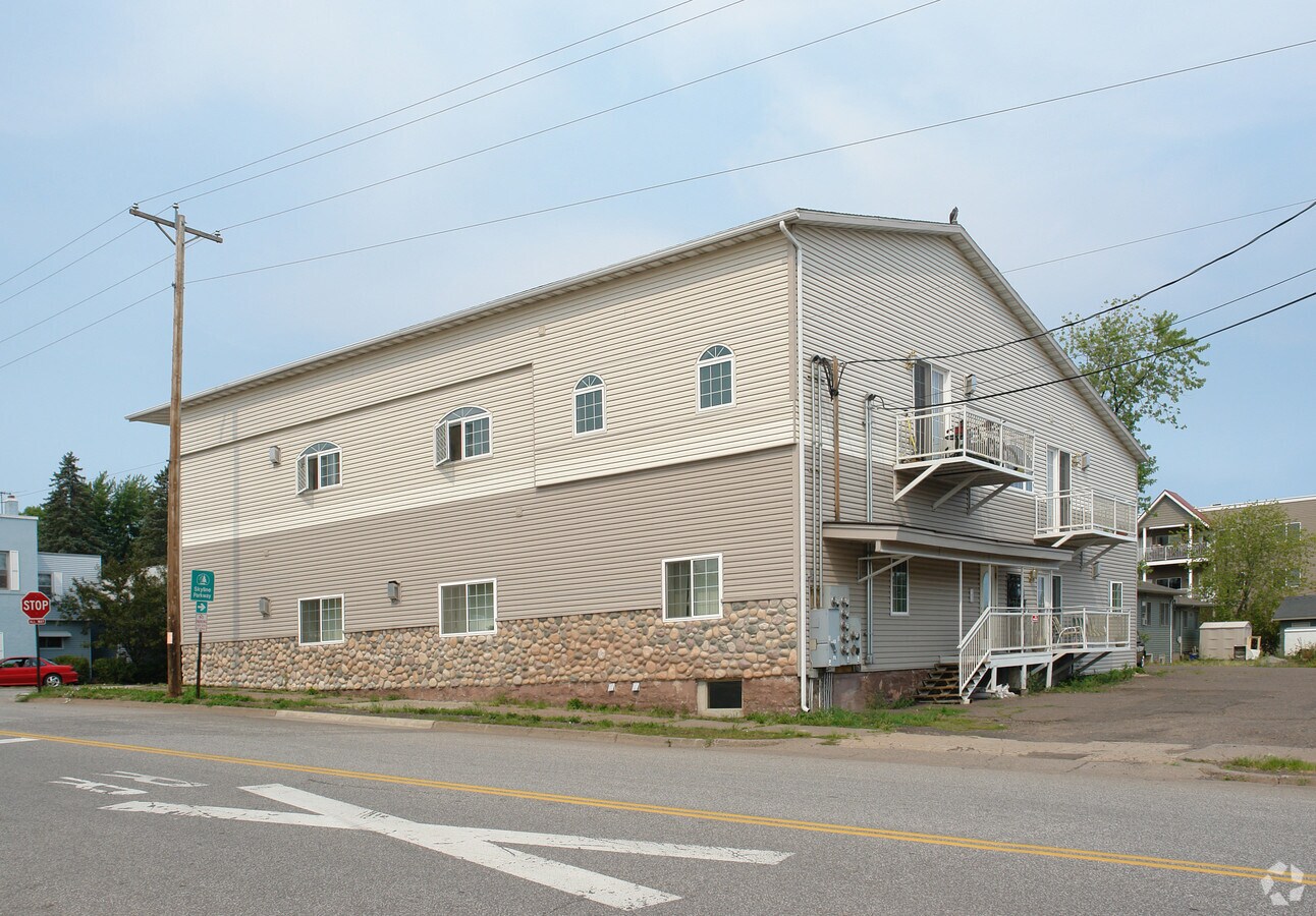 Photo - Lester Park Place