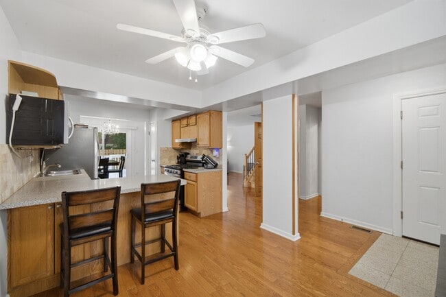 411 Hickory Dr