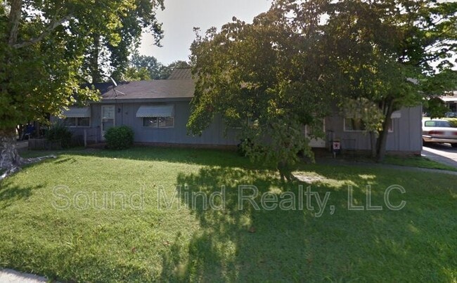 Building Photo - 203 S Alston St