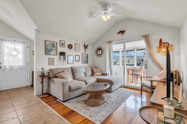 117 18th Ave Unit 2