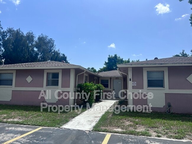 Building Photo - 3071 Park Ln Unit B