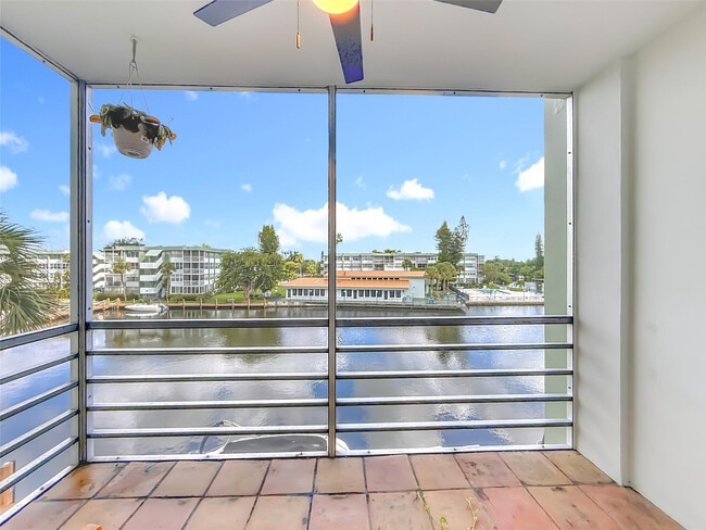 Photo - 2741 Taft St Unit 307