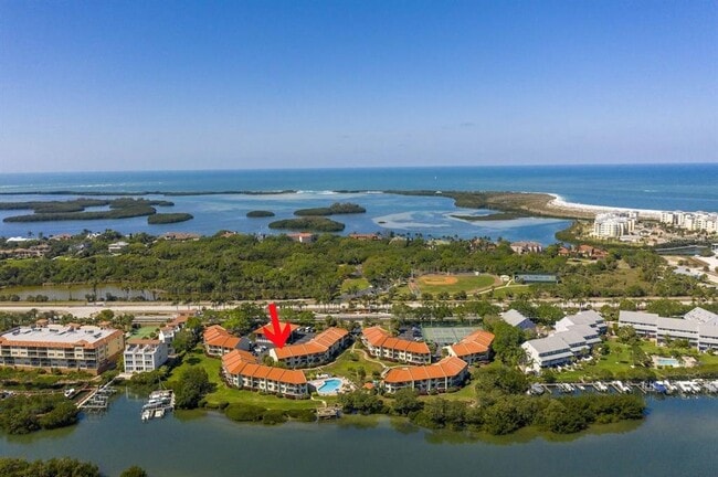 Building Photo - 1515 Pinellas Bayway S Unit 28B