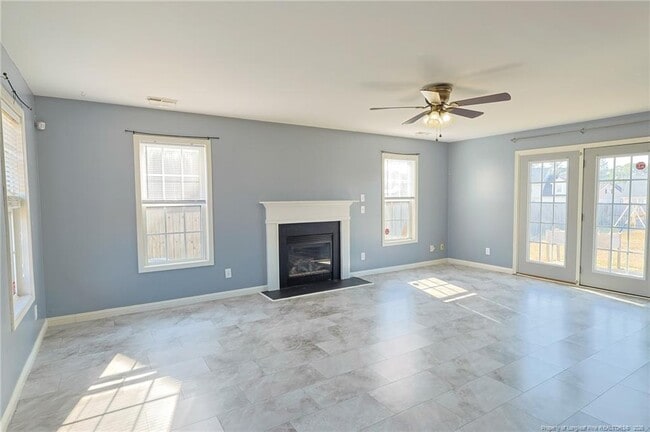 Photo - 5725 Azure Dr