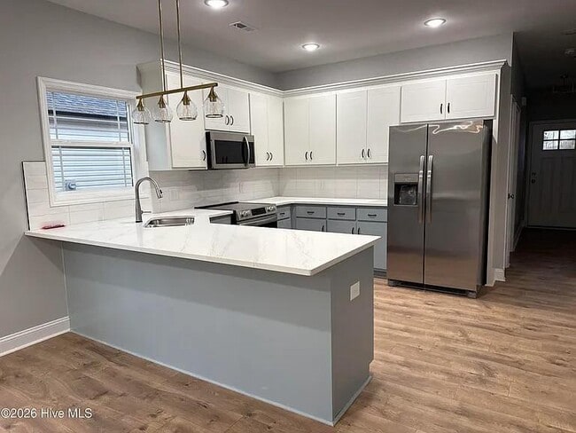 Photo - 2531 Jones St