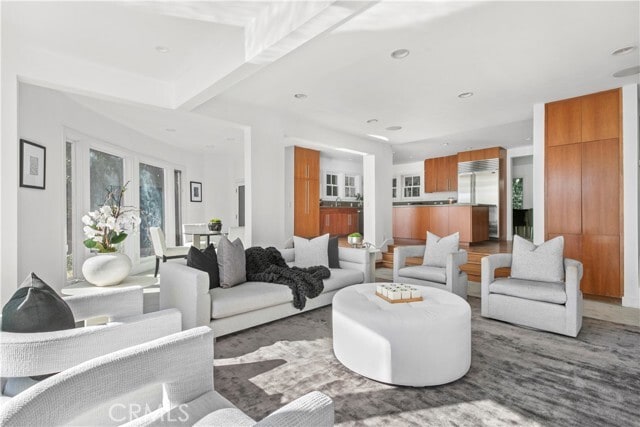 Photo - 9625 Oak Pass Rd