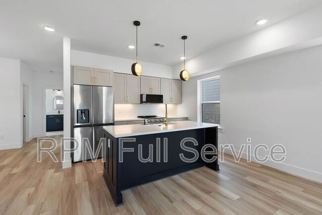 Photo - 1241 N Avondale Cir