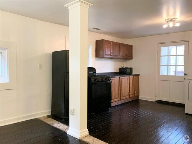 Building Photo - 162 Ridgeland Ave Rental