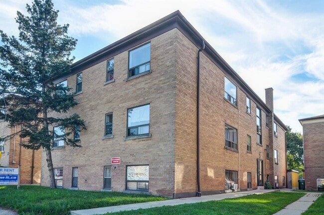 East York Apartments - East York Apartments Unit Bachelor