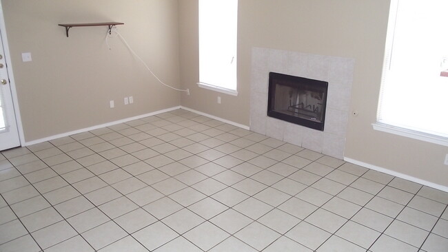 Photo - Northeast El Paso 3 Bed/2.5 Bath Refrig A/C w/Bonus Loft!