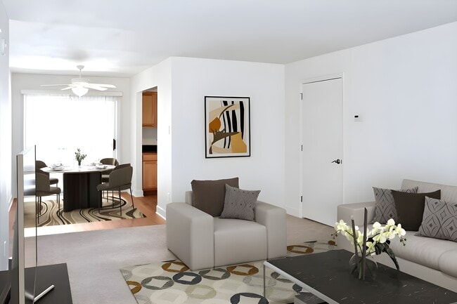 Photo - Court Royale