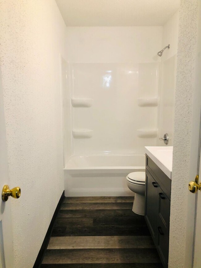 Photo - Loves Park 4 Bedroom House