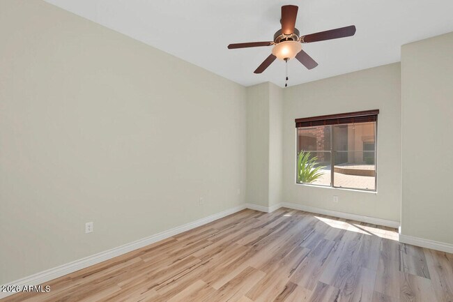 5350 E Deer Valley Dr Unit 1252