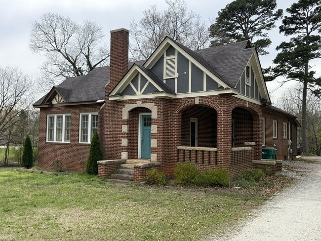 Building Photo - Available Now