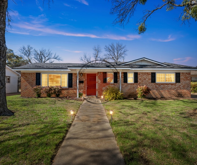 Building Photo - 6319 Wiethorn Dr