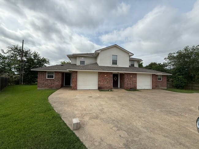 Photo - 2203 Young Pl Townhome