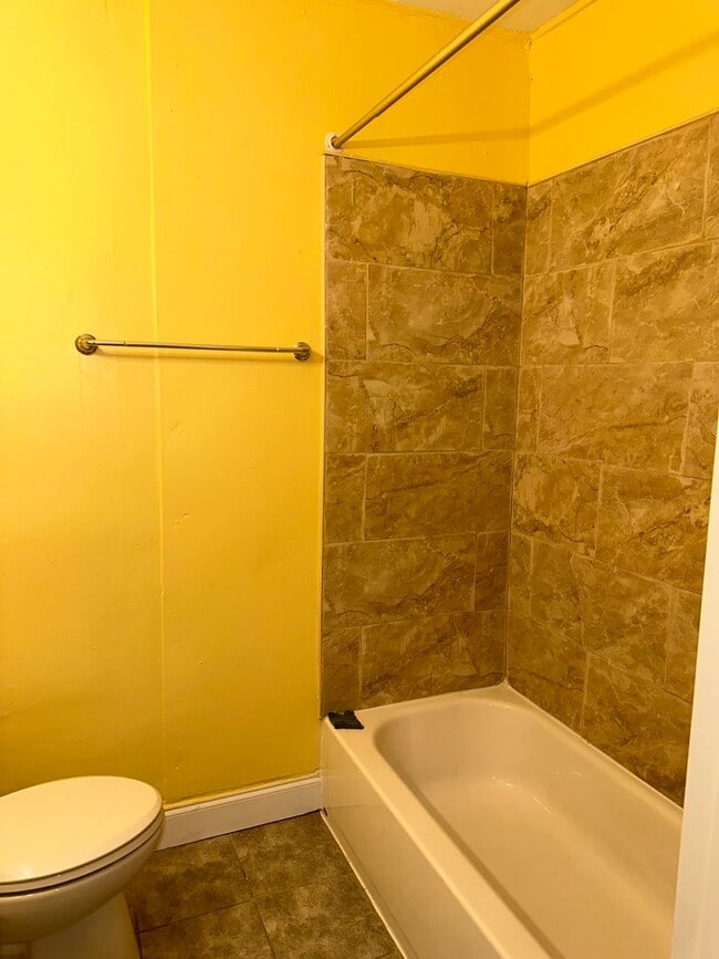 Photo - Spacious Home for Rent! Partially Finished Basement! W/D! Available Now!