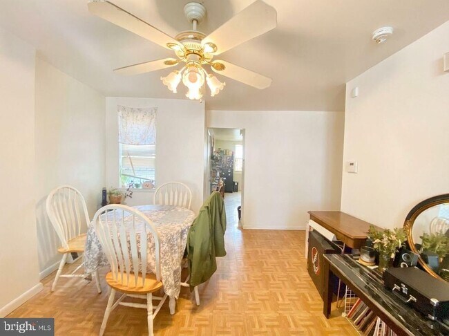 Photo - 1625 Page St