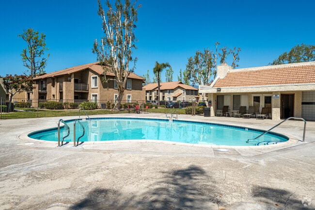 Maple Hill - Pool