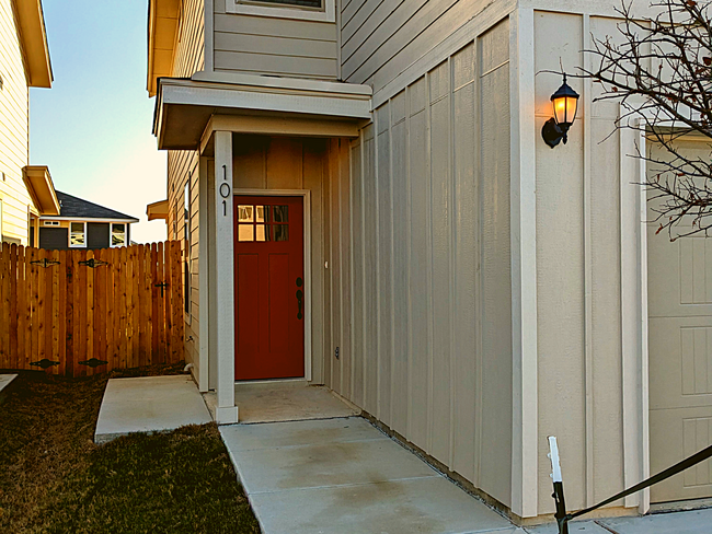 Front - 7613 Agave Bnd Townhome