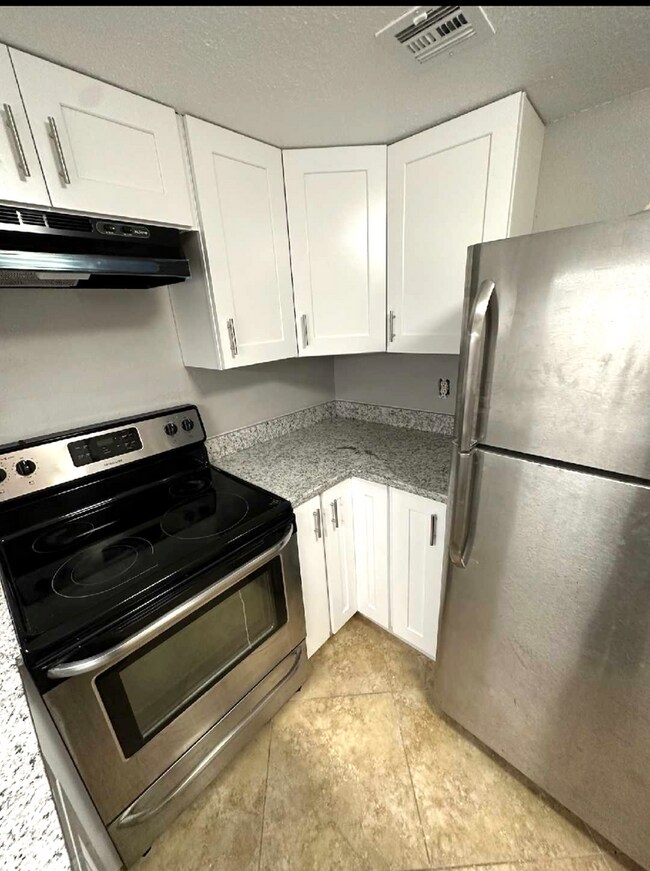 Photo - Cozy Upgraded 1bedroom Condo Unit 17