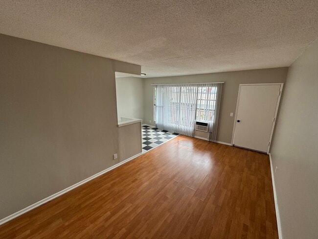 Photo - 1635 N Hobart Blvd