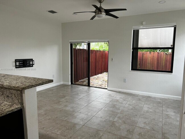Photo - 11512 SW 151 Ave