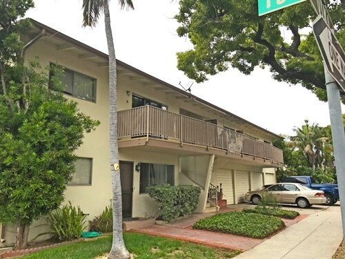 Photo - 1801 De La Vina St