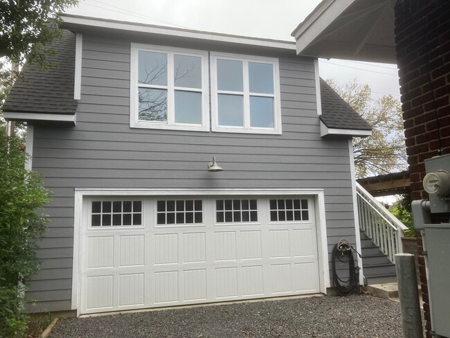 Photo - 4102 Woodleigh St Unit A