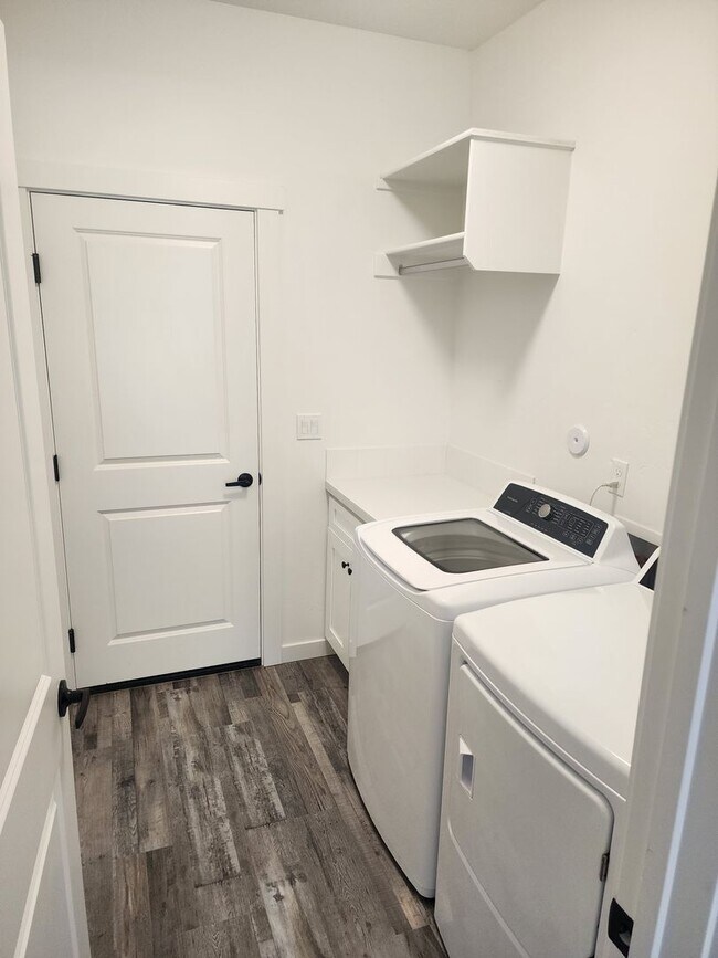 Photo - New Construction 3 bed 2 bath 2 car garage
