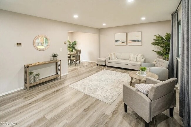 Photo - 38109 Poplar Dr