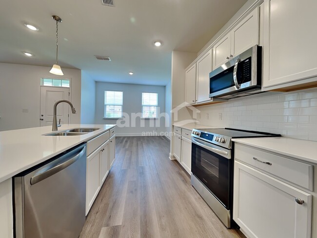 Photo - 200 Argea Dr