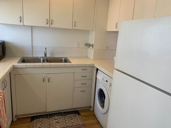 Photo - 2421 Ala Wai Blvd Unit 2421 #705