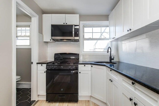 Photo - 6119 Jefferson St Unit 2