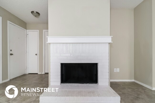 Photo - 12136 Worchester Dr