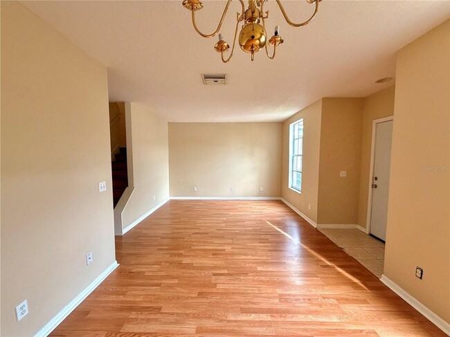 Photo - 30209 Swinford Ln