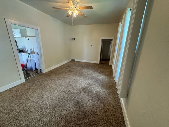 Photo - 3 N Oak St Unit B