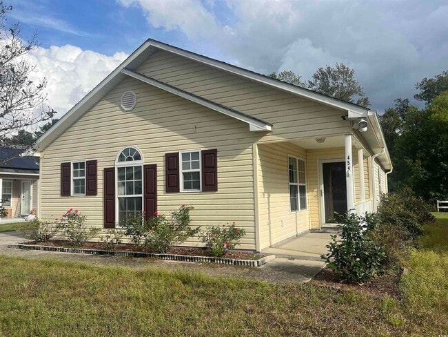 Building Photo - 454 Sean River Rd