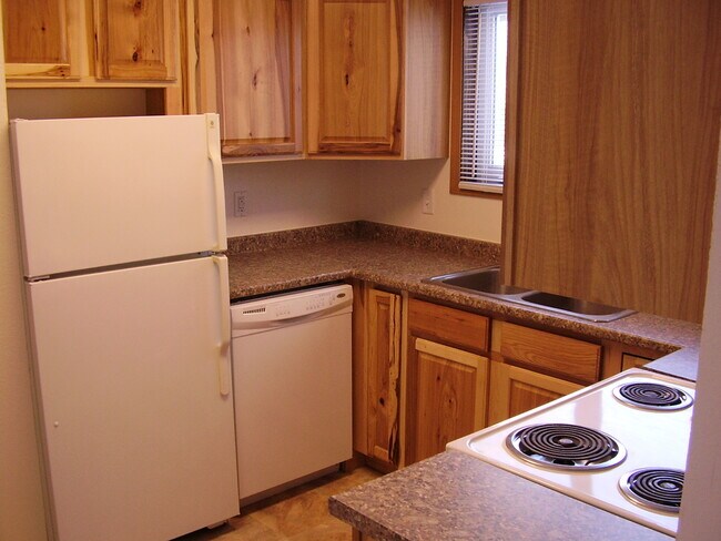 Photo - 1546 Turner St Unit 2