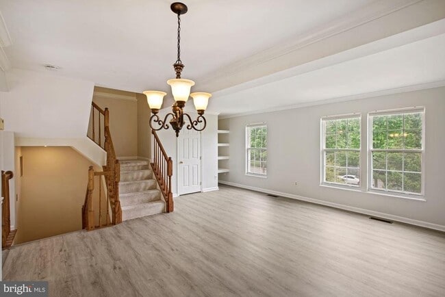 Photo - 7409 Gadsby Square