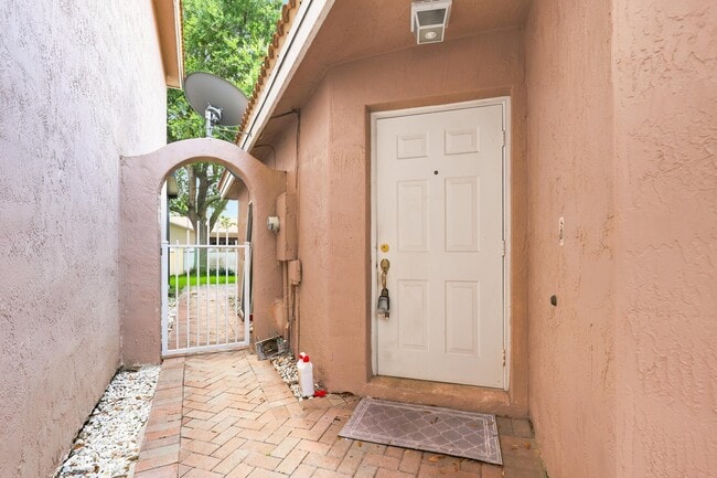 Photo - 9312 NW 54th St
