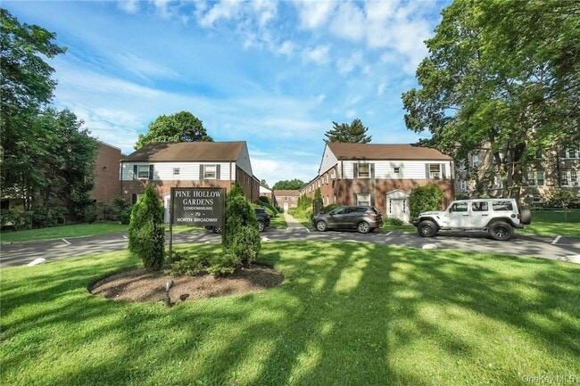 Building Photo - 79 N Broadway Unit F