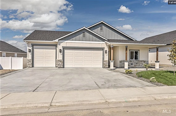 Building Photo - 2665 Bandon Dunes Ave