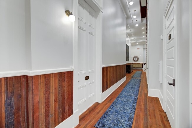 Photo - 2206 The Strand Unit 201