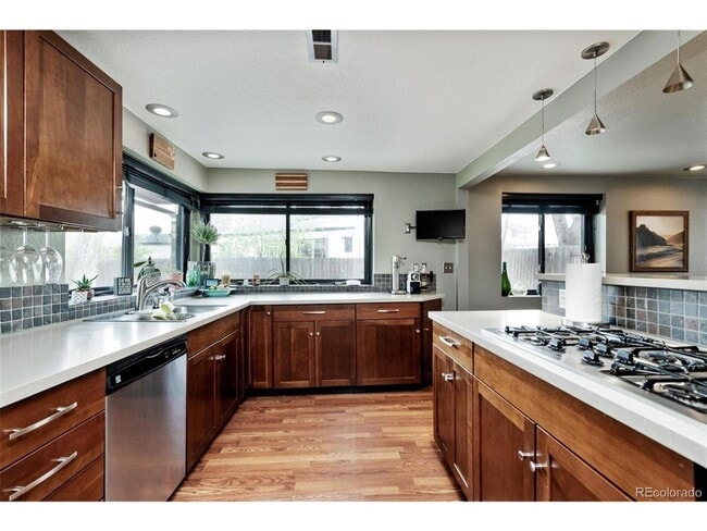 Photo - 1330 Kipling St